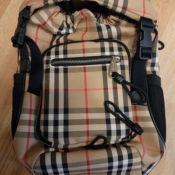 Burberry Archive beige Leo Sling Bag - Picture 2 of 16